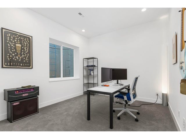 8675 Summerlin Pl, Longmont, CO 80503