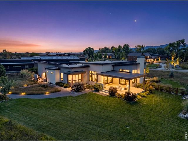 8675 Summerlin Pl, Longmont, CO 80503