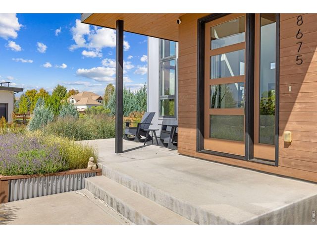 8675 Summerlin Pl, Longmont, CO 80503