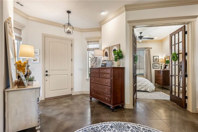 1106 NE Thorn Hill Road, Bentonville, AR 72712