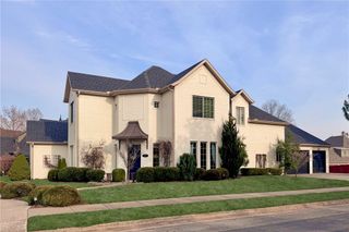 1106 NE Thorn Hill Road, Bentonville, AR 72712