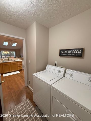 7234 Farm Hill Drive 36, Lansing, MI 48917