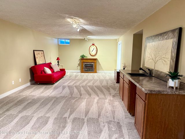 7234 Farm Hill Drive 36, Lansing, MI 48917