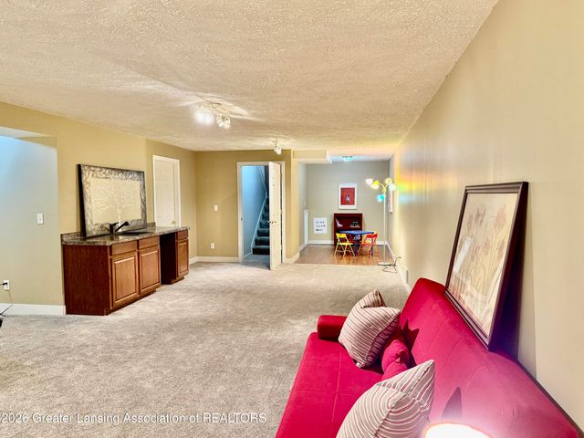 7234 Farm Hill Drive 36, Lansing, MI 48917