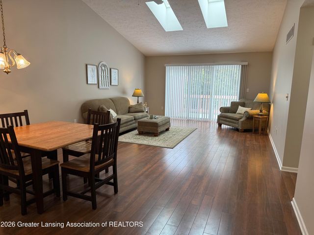 7234 Farm Hill Drive 36, Lansing, MI 48917