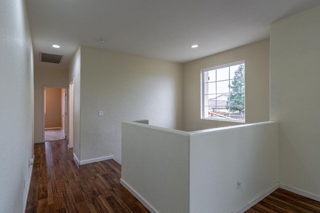 721 Aberdeen Ln, Lincoln, CA 95648