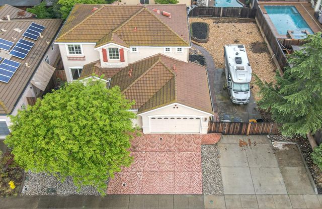 721 Aberdeen Ln, Lincoln, CA 95648