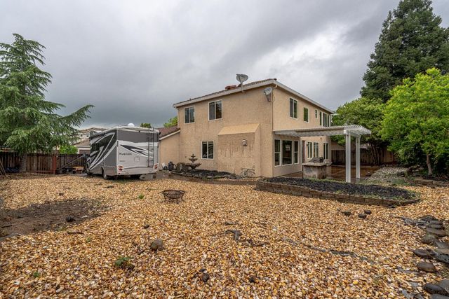 721 Aberdeen Ln, Lincoln, CA 95648