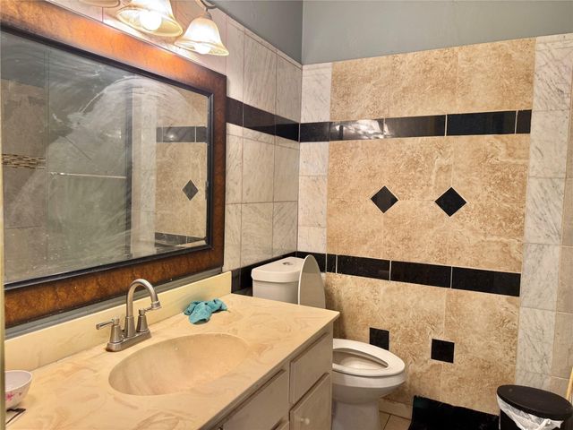 8911 Lazy River Lane, Houston, TX 77088