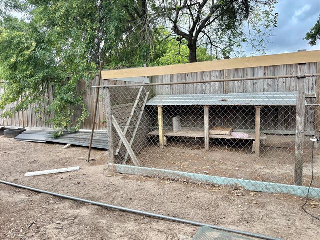 8911 Lazy River Lane, Houston, TX 77088