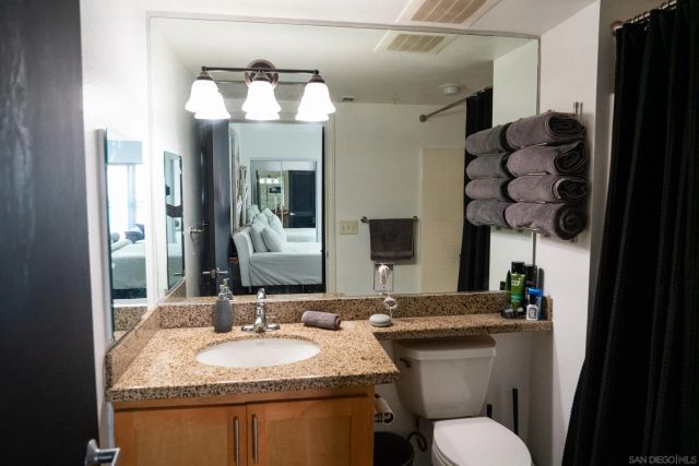 450 J St 4161, San Diego, CA 92101
