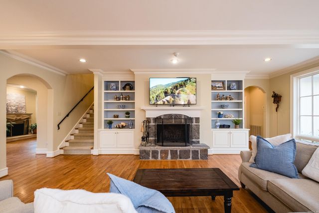 15 Somersett Drive, Roland, AR 72135