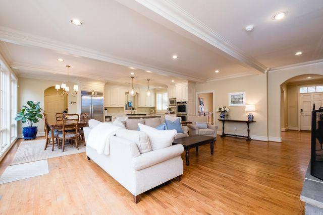 15 Somersett Drive, Roland, AR 72135