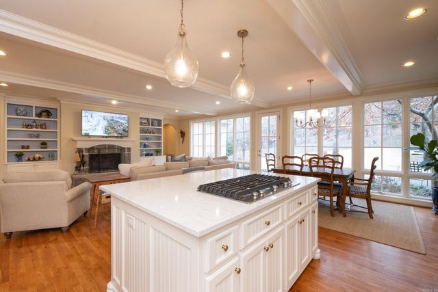 15 Somersett Drive, Roland, AR 72135