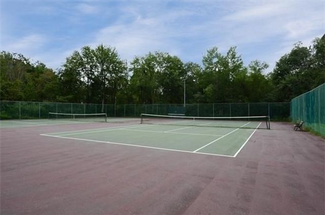 224 Nassau Dr 224, Springfield, MA 01129