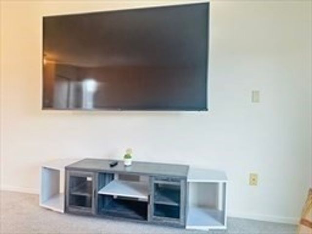224 Nassau Dr 224, Springfield, MA 01129