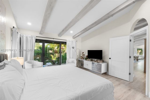 516 NE 6th Ave, Deerfield Beach, FL 33441