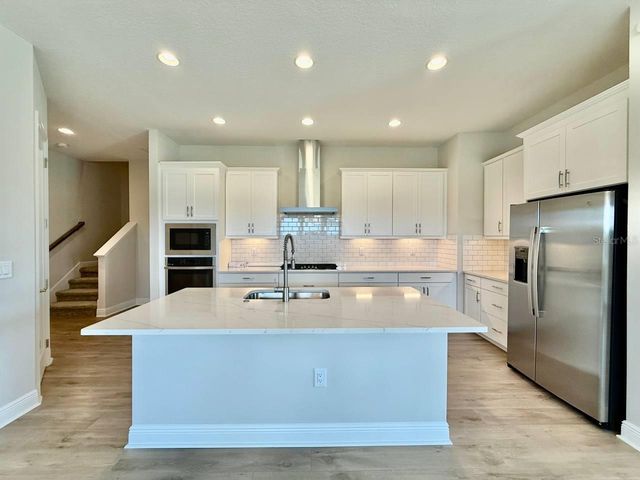 35617 STABLETON LANE, Zephyrhills, FL 33541