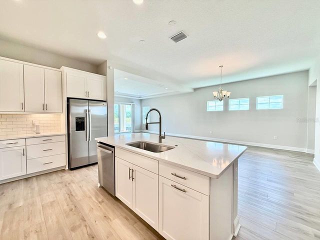35617 STABLETON LANE, Zephyrhills, FL 33541