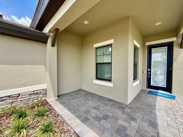 35617 STABLETON LANE, Zephyrhills, FL 33541