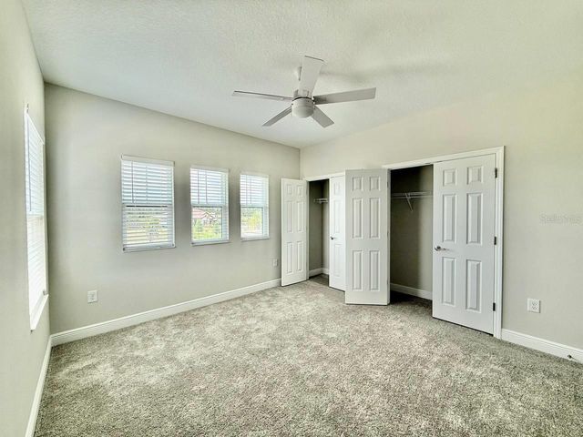 35617 STABLETON LANE, Zephyrhills, FL 33541