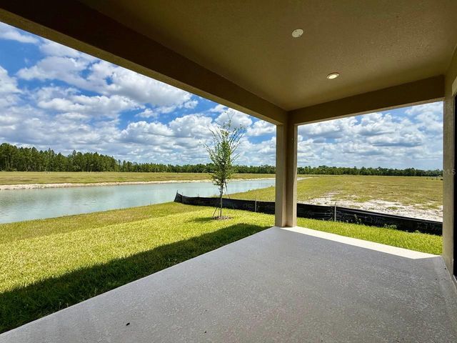 35617 STABLETON LANE, Zephyrhills, FL 33541