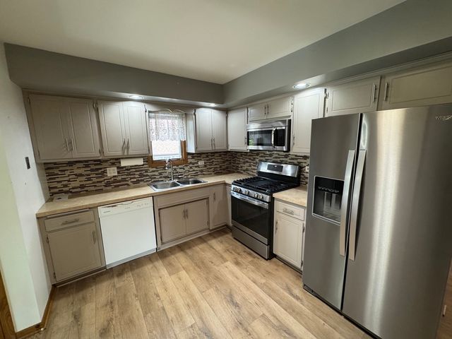 7336 W 153rd Street 7336, Orland Park, IL 60462