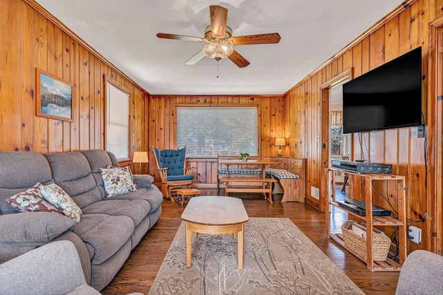 2718 Wilshire AVE, Roanoke, VA 24015