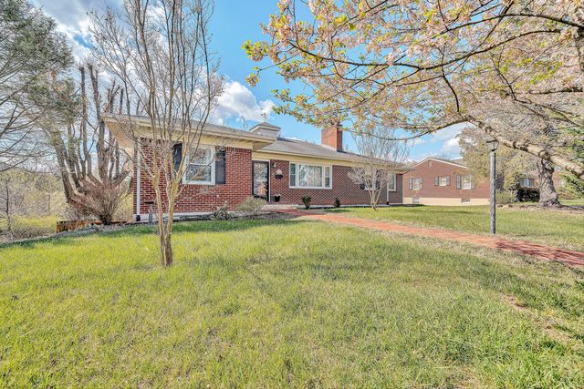 2718 Wilshire AVE, Roanoke, VA 24015