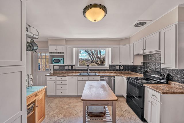 2718 Wilshire AVE, Roanoke, VA 24015