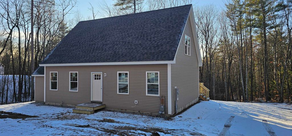 593 Prospect Street, Franklin, NH 03235
