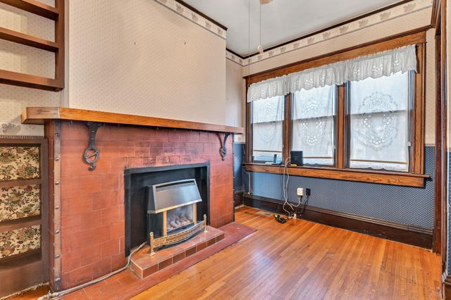 303 N Rutan St, Wichita, KS 67208