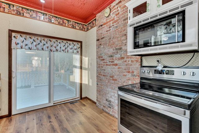 303 N Rutan St, Wichita, KS 67208