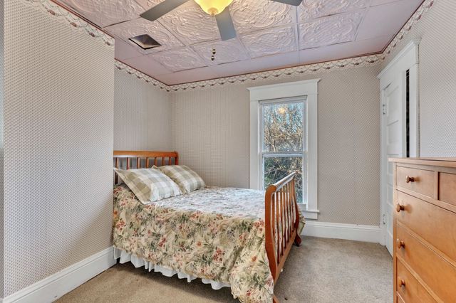 303 N Rutan St, Wichita, KS 67208