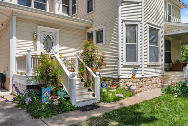 303 N Rutan St, Wichita, KS 67208