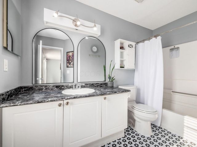 5834 Aristides Way, 10, New Albany, OH 43054