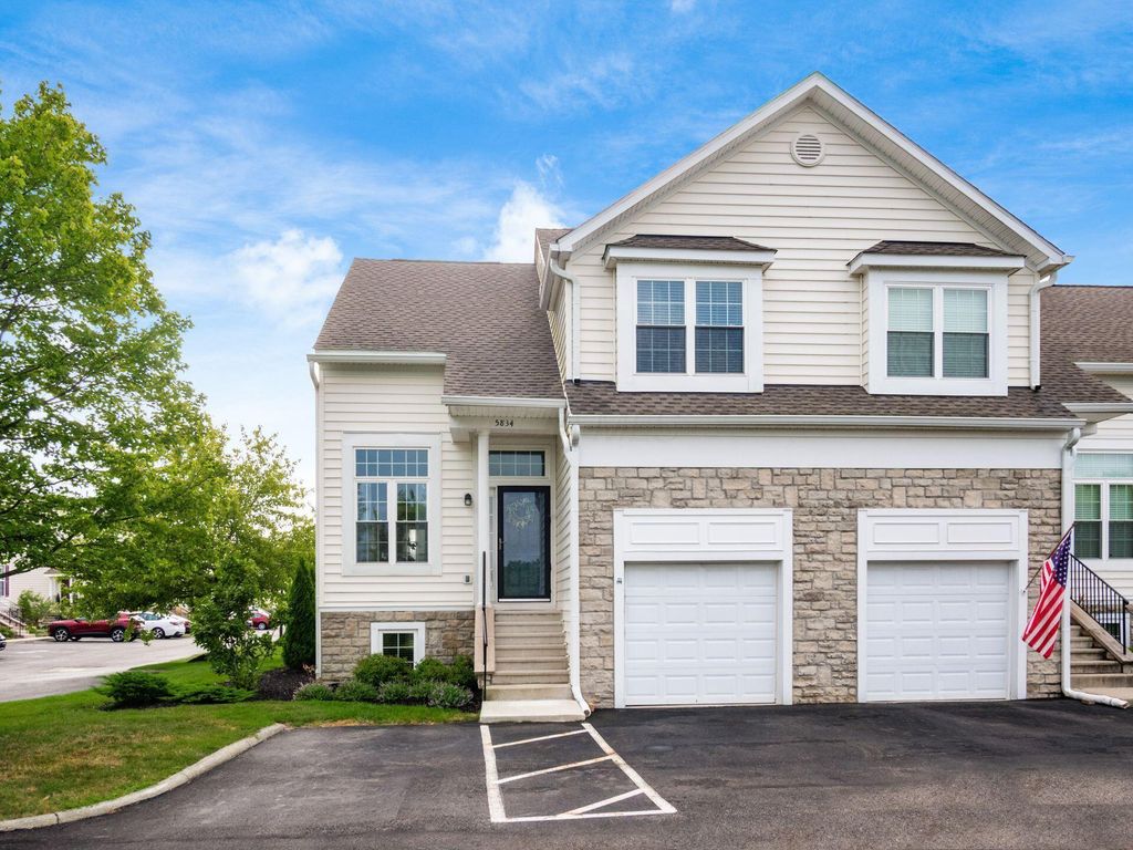 5834 Aristides Way, 10, New Albany, OH 43054