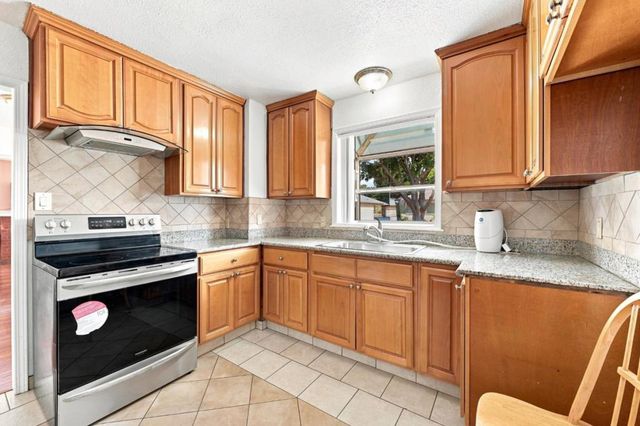 21471 Burr Way, Hayward, CA 94541