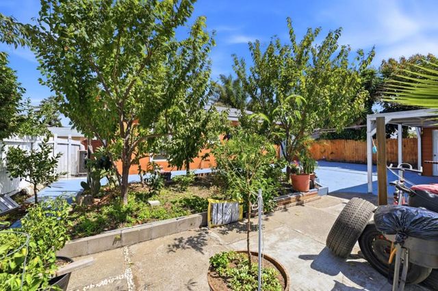 21471 Burr Way, Hayward, CA 94541