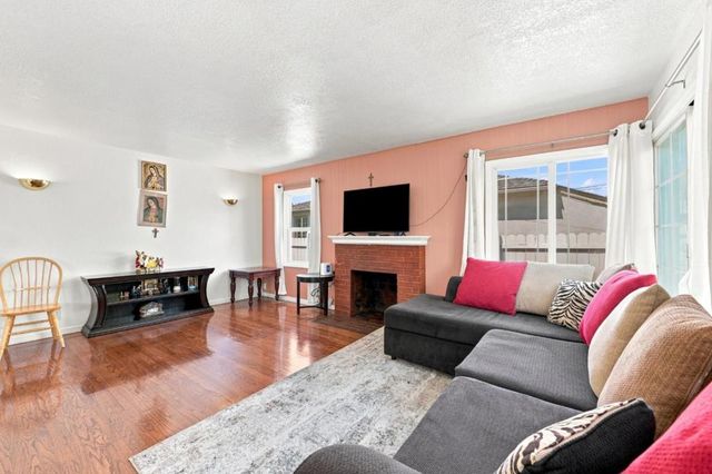 21471 Burr Way, Hayward, CA 94541