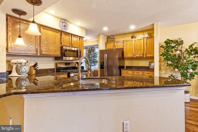 823 FORDHAM PL, Glassboro, NJ 08028