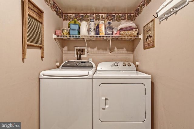 823 FORDHAM PL, Glassboro, NJ 08028