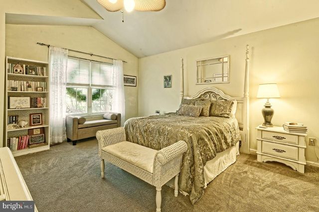 823 FORDHAM PL, Glassboro, NJ 08028