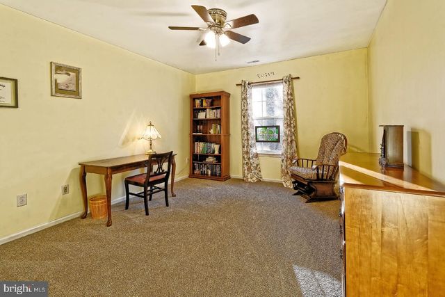 823 FORDHAM PL, Glassboro, NJ 08028