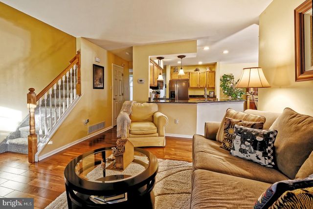 823 FORDHAM PL, Glassboro, NJ 08028