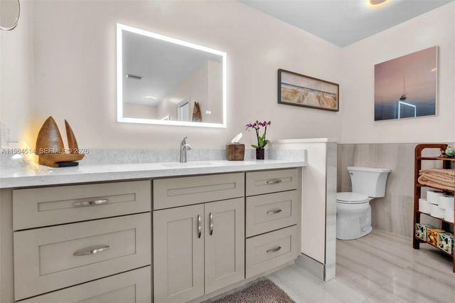 7371 NW 83rd Way, Tamarac, FL 33321