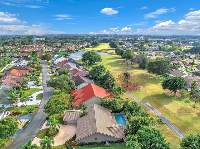 7371 NW 83rd Way, Tamarac, FL 33321