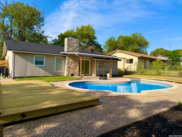 7701 LEAFY HOLLOW CT, Live Oak, TX 78233