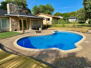 7701 LEAFY HOLLOW CT, Live Oak, TX 78233