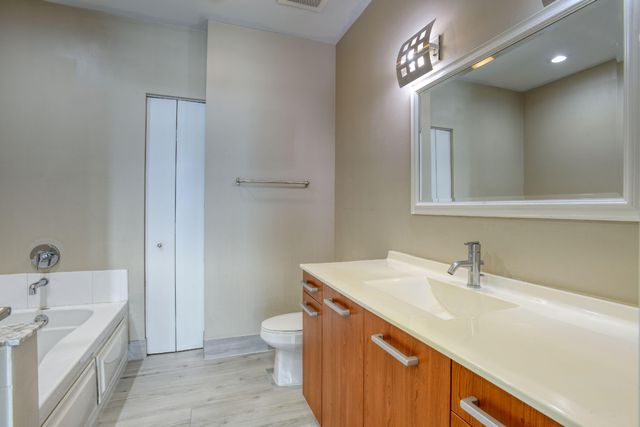 313 NE 2nd Street 603, Fort Lauderdale, FL 33301